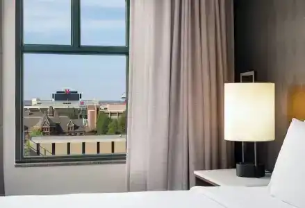 Embassy Suites - 52