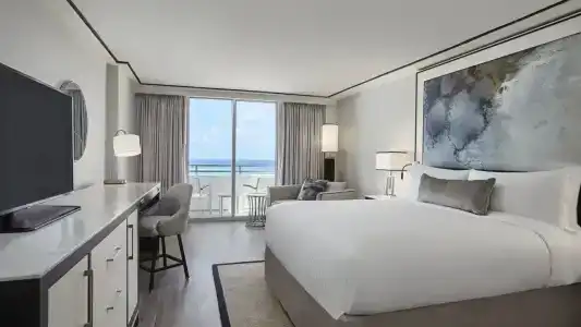 Loews Miami Beach - 31
