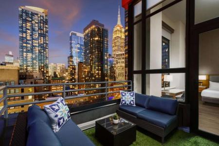DoubleTree by Hilton - Chelsea - 42