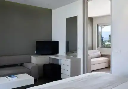 Pelagos Suites & Spa - 18