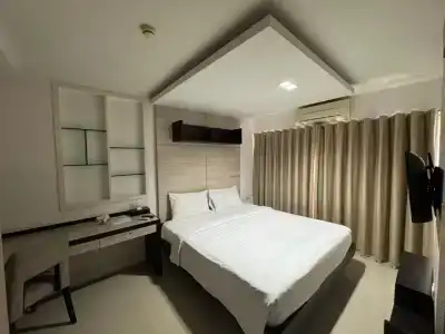 Bella b All Suite Bangkok - 69