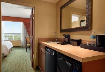 Embassy Suites East and Riverfront Conference Center - 39