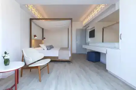 Lordos Beach & Spa - 81