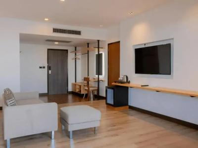The Siam - 4