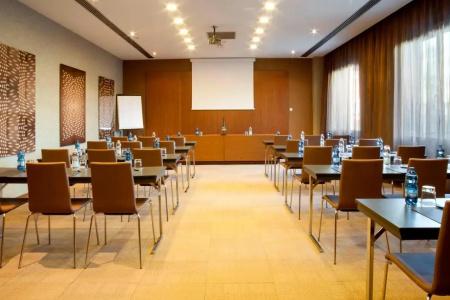 AC Vicenza by Marriott - 24