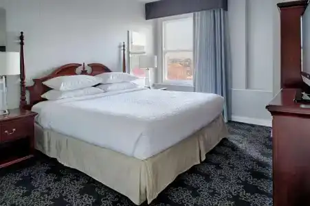 Embassy Suites Portland - Downtown - 50