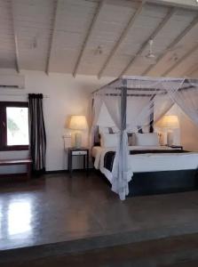 Suite Lanka - 56