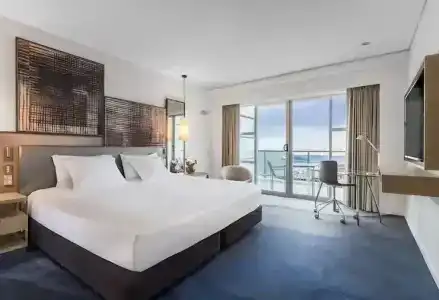 Hilton - 41