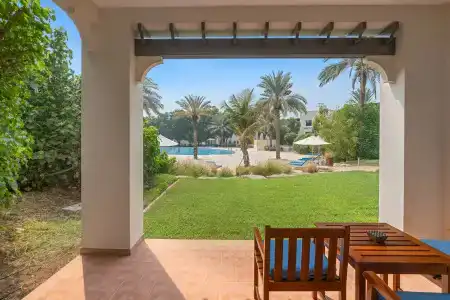 Hilton Ras Al Khaimah Beach Resort - 8