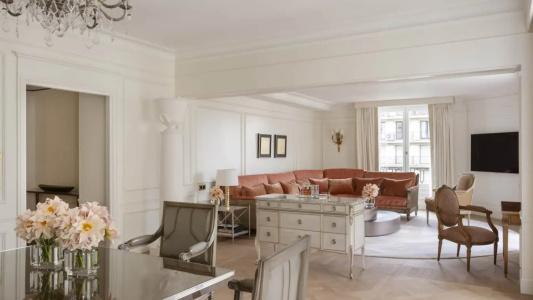 Four Seasons George v Paris - 89