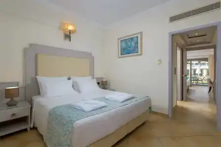 La Marquise Luxury Resort Complex - 96