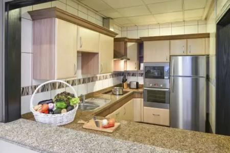 Kempinski Residences & Suites, - 68