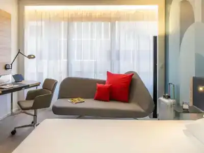 Novotel Campo De Las Naciones - 11