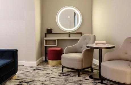 The Trafalgar St. James, London Curio collection by Hilton - 4