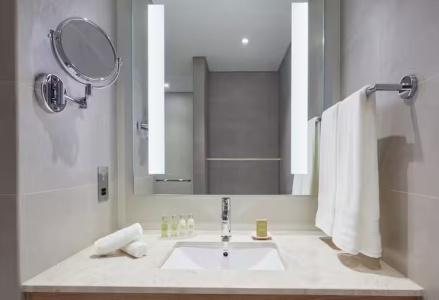 Hilton Garden Inn Muscat Al Khuwair - 19