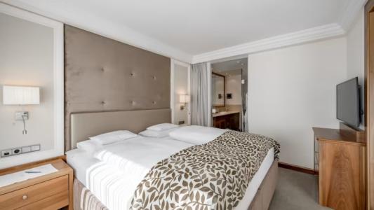 Trofana Royal - 59