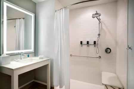 Four Points by Sheraton Miami Airport - 29