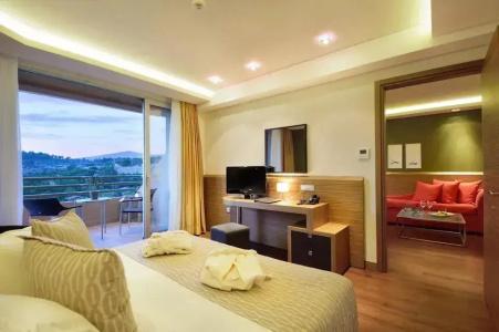 Royal Paradise Beach Resort & Spa - 82