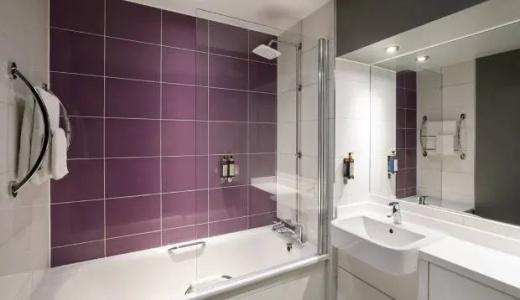 Premier Inn County Hall - 32