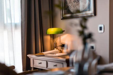 Legacy Gastro Suites - 44