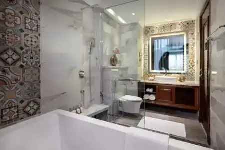 Peridot Grand & Spa - 10