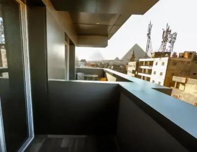 Pyramid Edge - 38