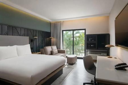 Courtyard by Marriott - 10