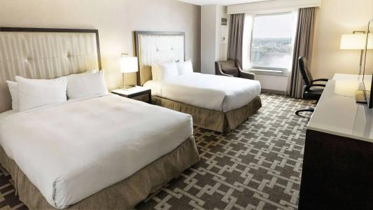 Hilton/ Fallsview and Suites - 85