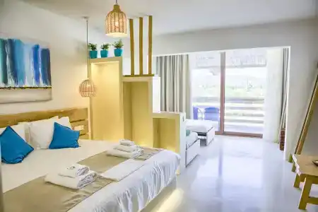 Alia Luxury Suites - 70