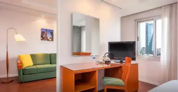 Madrid Chamartín, Affiliated by Meliá - 57