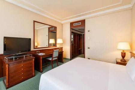 Royal Carlton - 40