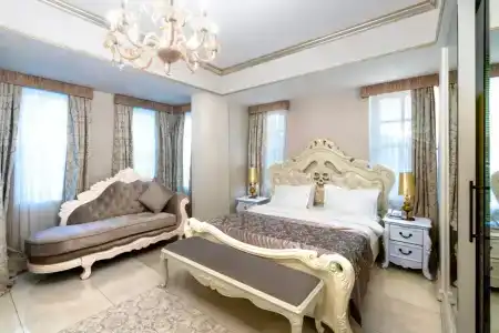 Elegance East - 46