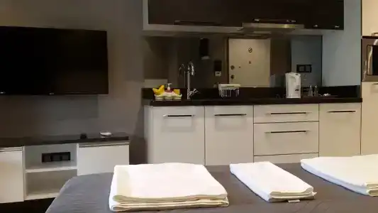 Bmk Suites - 60