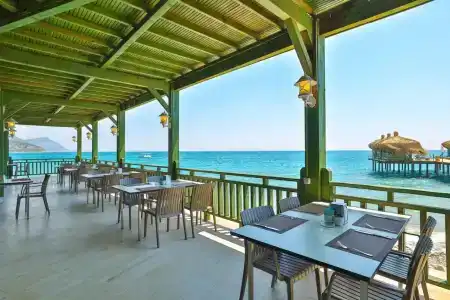 Crystal Flora Beach Resort - Ultimate All Inclusive - 11