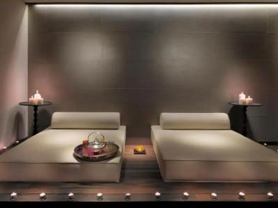 Boutique H10 White Suites - Только для взрослых - 24