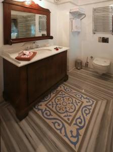 Rose Garden Suites - 57