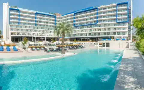 l'Azure 4* Sup - 20