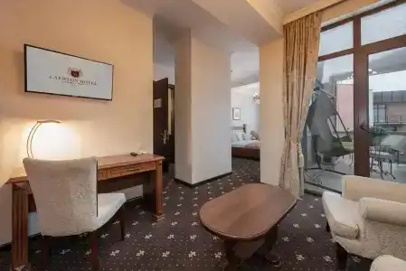 Tbilisi Laerton - 86