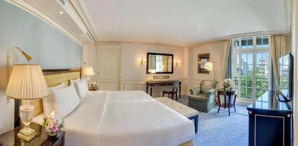 Shangri-La Paris - 35