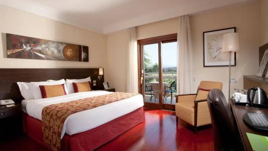 Courtyard by Marriott Rome Central Park - 38