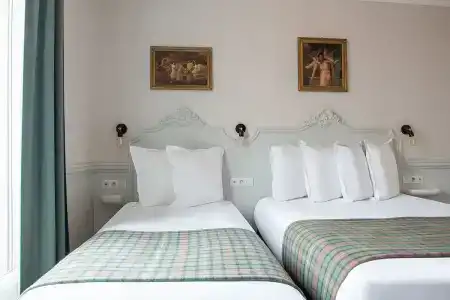 hôTel De La Porte Dorée - 10