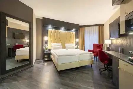 Best Western Schmoeker-Hof - 7