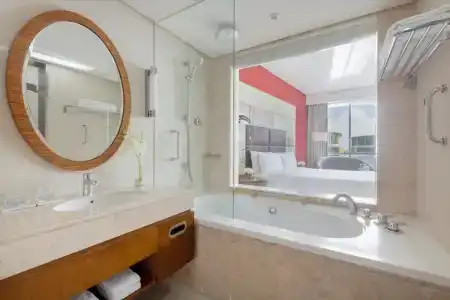 Crowne Plaza - The Business Park, An Ihg - 76