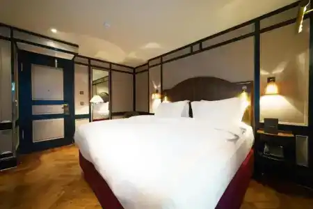 Mimi's Soho - 112