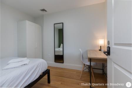 West Broadway Quarters by Thatch - 20