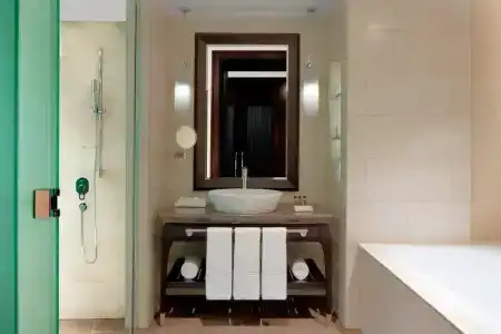 Sheraton Sharjah Beach Resort and Spa - 30