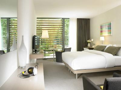 The Gibson - 1