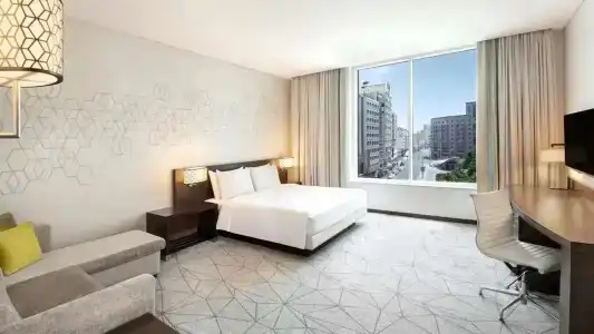 Hyatt Place Dubai Baniyas Square - 54