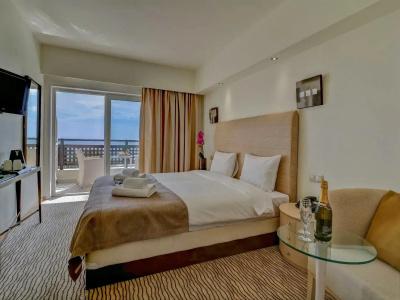 Olympian Bay Grand Resort - All Inclusive - 39