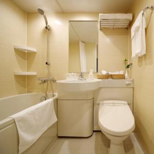 Red Roof Inn & Suites Osaka Namba Nipponbashi - 30